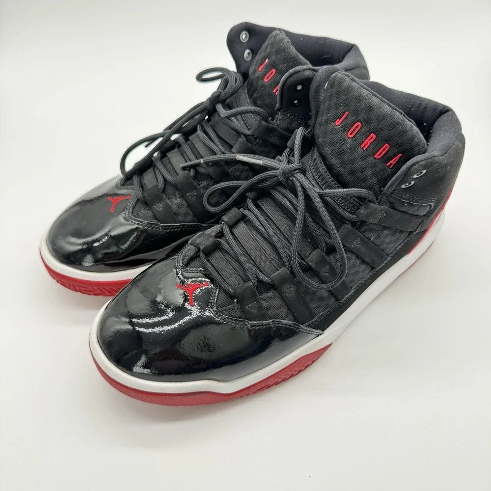 Jordan Max Aura Black Gym Red White AQ9084-006 Men's Size 9.5 Basketball Shoes